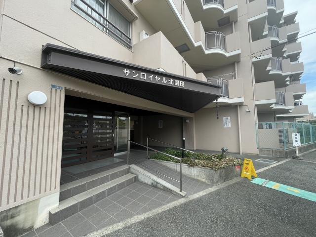 その他設備 エントランス  写真撮影日：2025-07-20