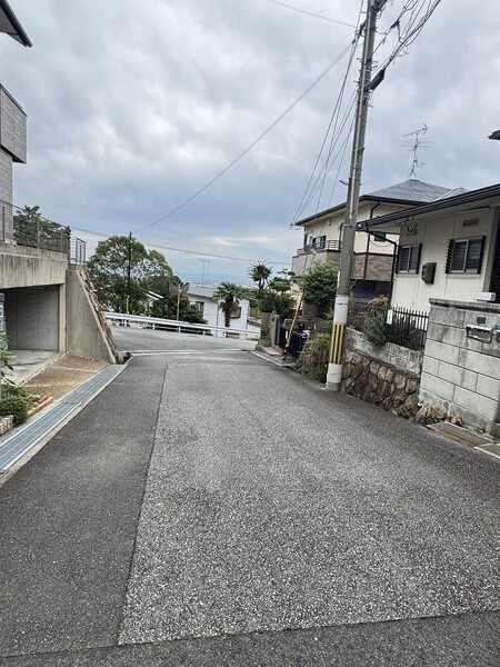 現況空き家につき、内覧可能です。物件の詳細や周辺環境など、ぜひお気軽にお問い合わせください。