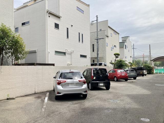 駐車場(共用設備)  写真撮影日：2025-07-26