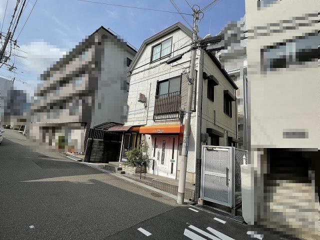 前面道路含む現地写真  写真撮影日：2025-06-16