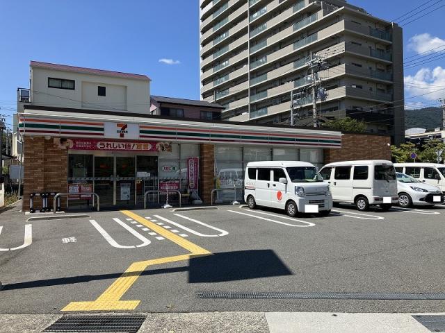 セブンイレブン神戸都通5丁目店 180m 写真撮影日：2025-06-16