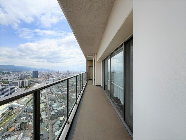 バルコニー  写真撮影日：2025-06-26