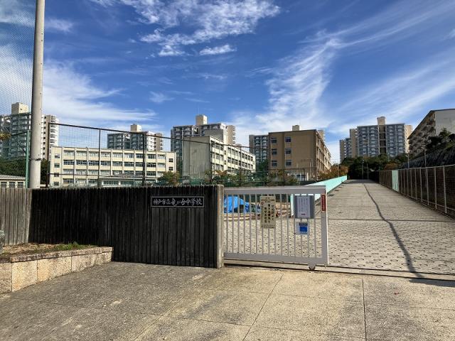 竜が岡中学校 1290m 写真撮影日：2025-07-01