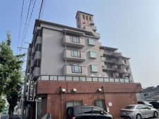阪神本線「武庫川」駅徒歩13分。住戸は2階部分。2025年8月下旬に内装リフォーム実施予定です。