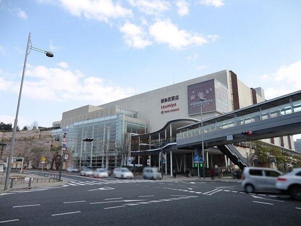 阪急西宮ガーデンズ 550m 写真撮影日：2025-07-20