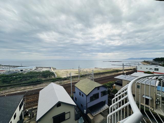 バルコニー  写真撮影日：2025-09-28