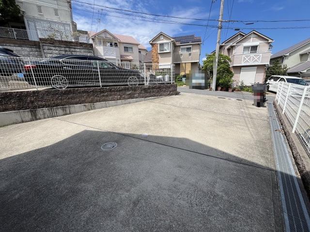 駐車場  写真撮影日：2025-08-09