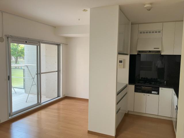 リビング  写真撮影日：2025-09-01