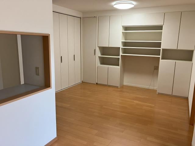 リビング  写真撮影日：2025-09-01