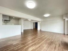 LDK約24帖＋洋室約8.4帖