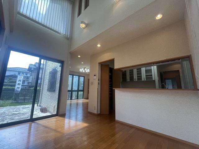 リビング  写真撮影日：2025-09-27