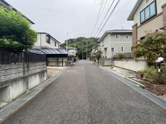 前面道路含む現地写真  写真撮影日：2025-10-04