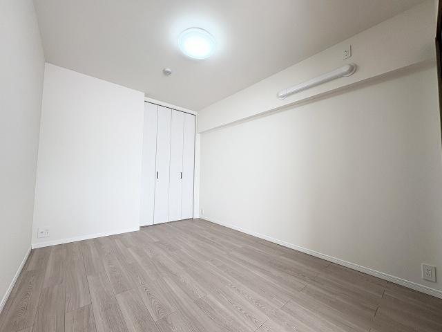 リビング以外の居室  写真撮影日：2025-11-02