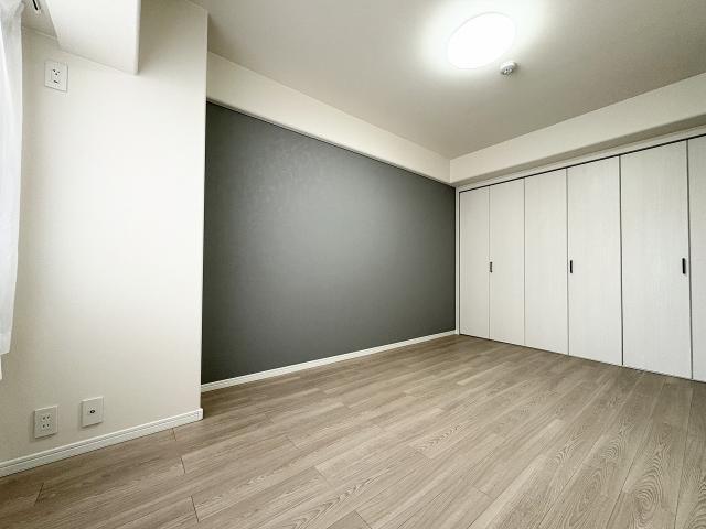 リビング以外の居室  写真撮影日：2025-11-02