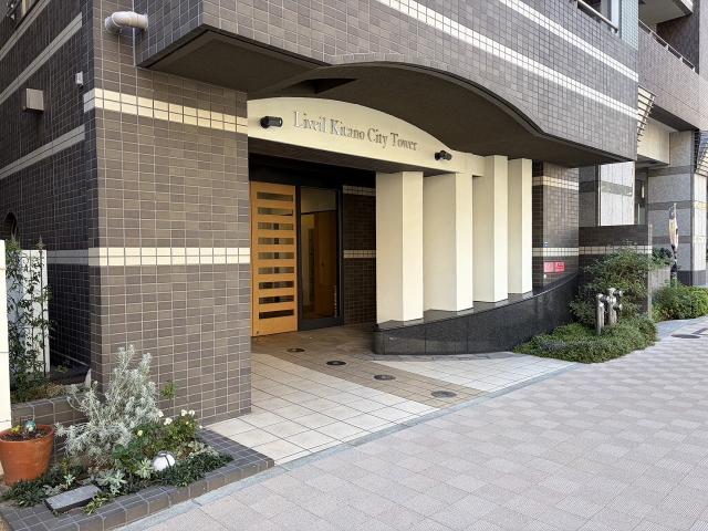 エントランス  写真撮影日：2025-11-09