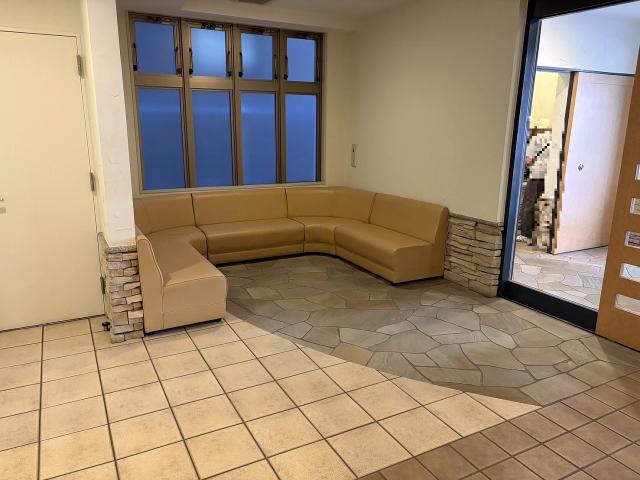 ロビー  写真撮影日：2025-11-09