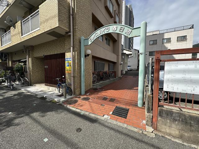 エントランス  写真撮影日：2025-10-12