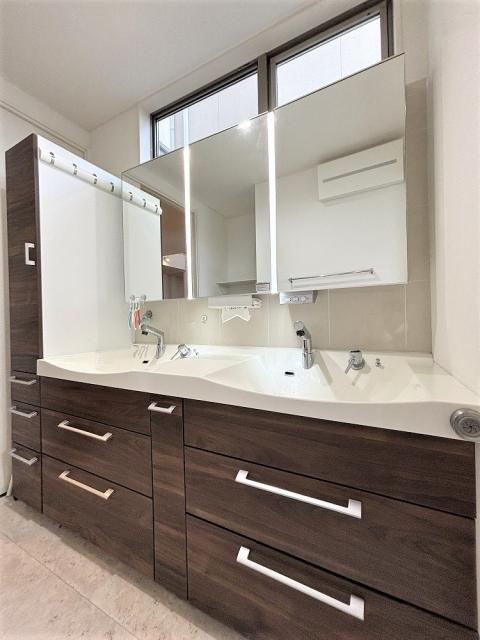 洗面台・洗面所  写真撮影日：2025-10-27