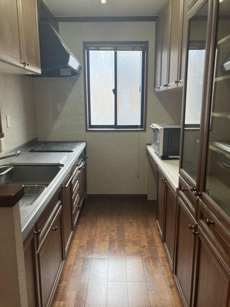 ２階キッチン（家具・備品等は価格に含まれません）