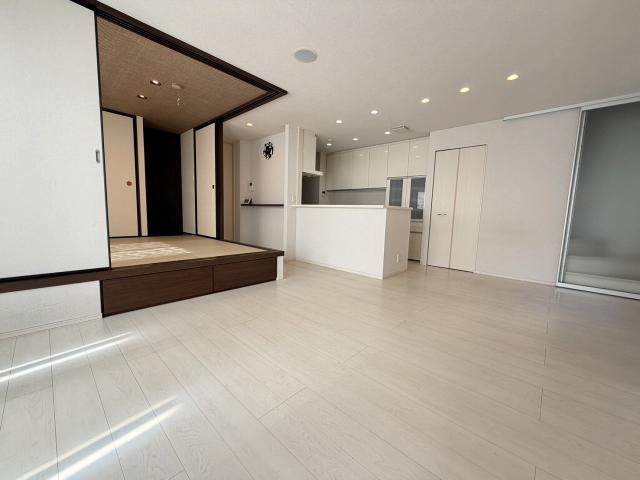 リビング  写真撮影日：2025-10-26