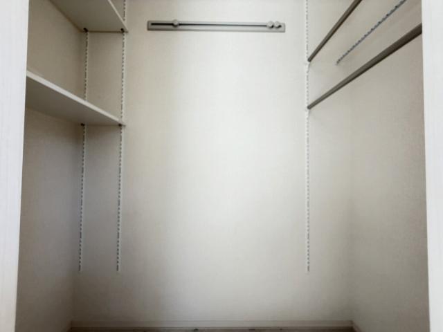 その他設備 可動棚  写真撮影日：2025-10-26