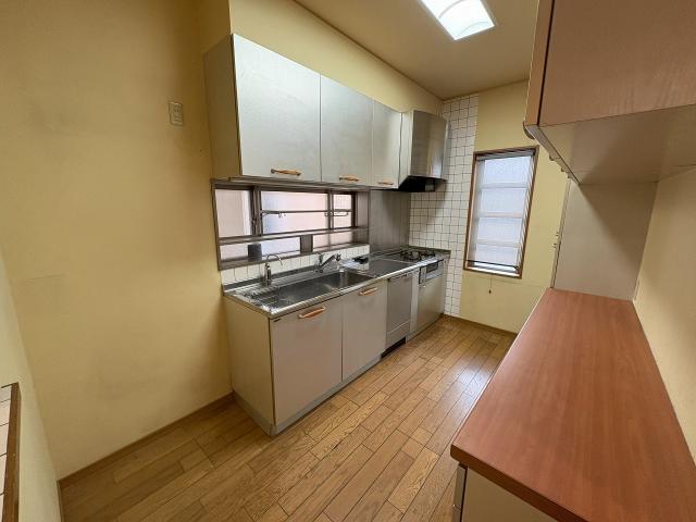 キッチン  写真撮影日：2025-11-02