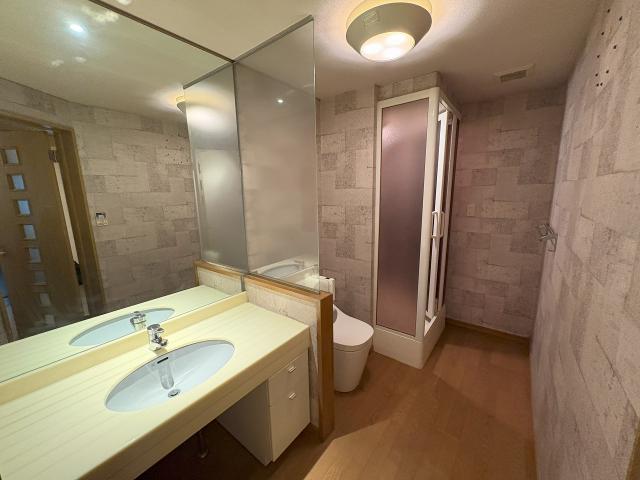 トイレ  写真撮影日：2025-11-02