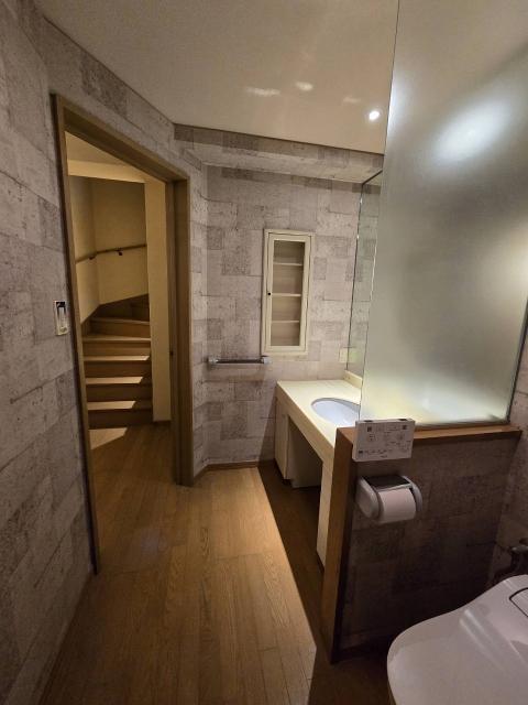 トイレ  写真撮影日：2025-11-02