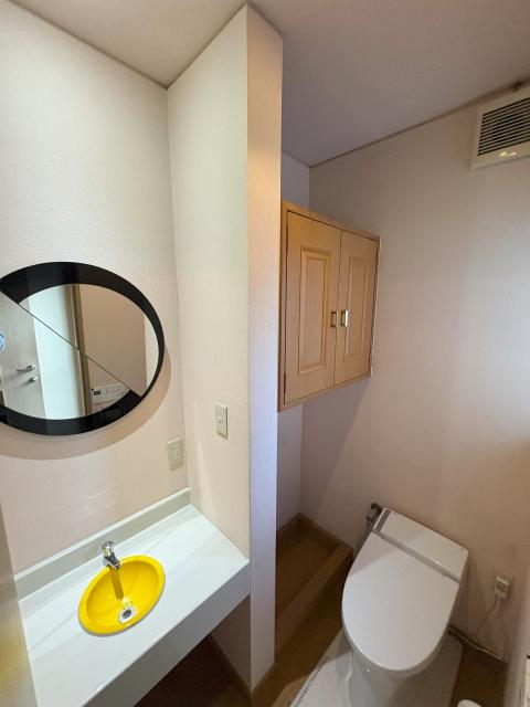 トイレ  写真撮影日：2025-11-02