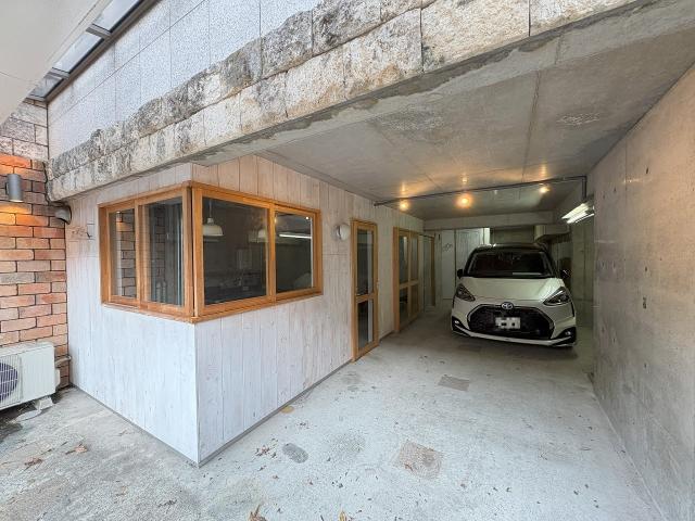 駐車場  写真撮影日：2025-11-02