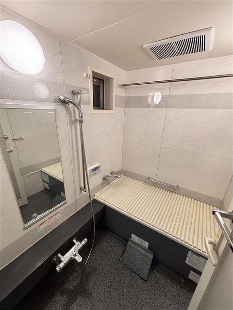 浴室  写真撮影日：2025-11-02