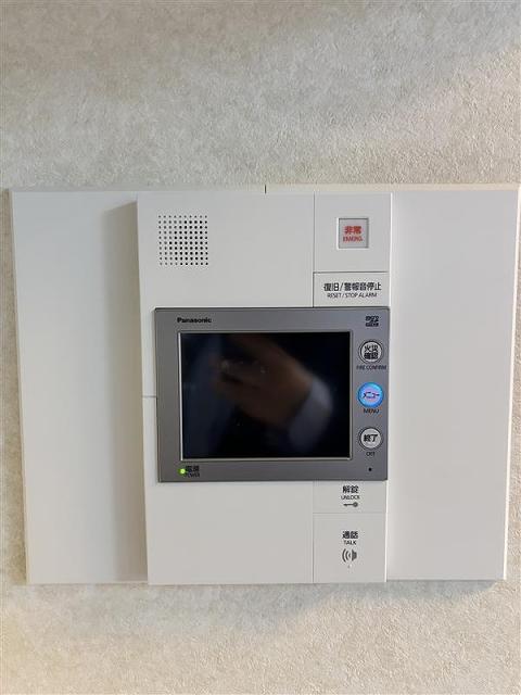 防犯設備 モニター付きインターホン  写真撮影日：2025-11-02