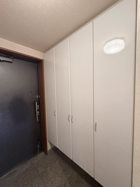 玄関  写真撮影日：2025-11-02