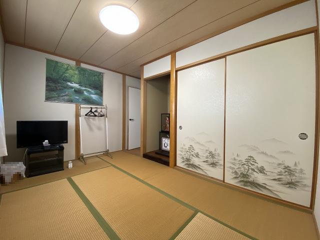 リビング以外の居室  写真撮影日：2025-11-07