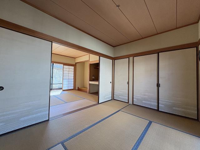 リビング以外の居室  写真撮影日：2025-11-15