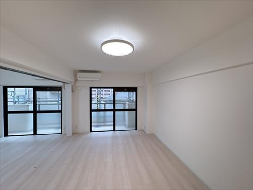 ＬＤＫ約１３．８帖