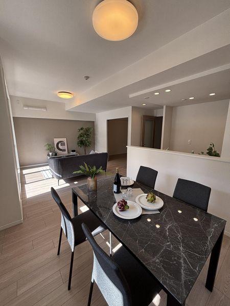 LDK約13.1帖＋洋室約5.0帖※家具・備品類は価格に含まれません。