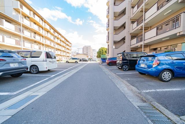駐車場(共用設備)  写真撮影日：2026-02-21