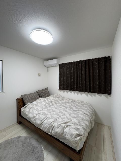 リビング以外の居室  写真撮影日：2025-12-01