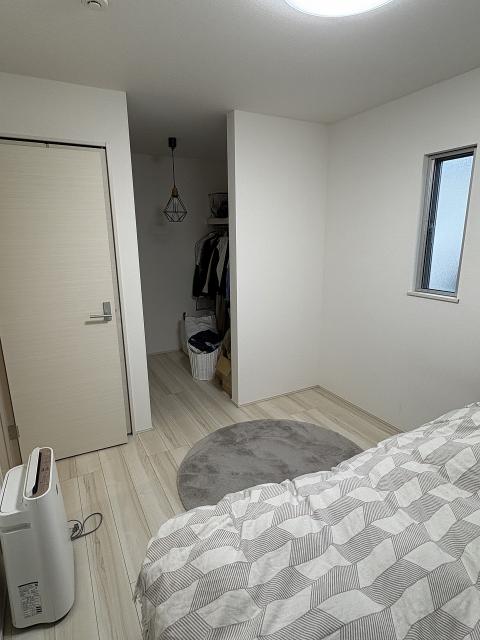 リビング以外の居室  写真撮影日：2025-12-01