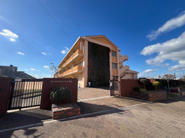 井吹台中学校 1560m 写真撮影日：2025-12-04