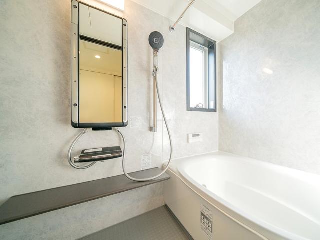 浴室  写真撮影日：2025-12-08