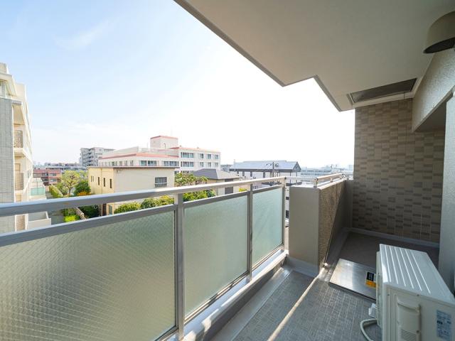 バルコニー  写真撮影日：2025-12-08