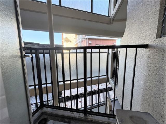 バルコニー  写真撮影日：2025-12-11