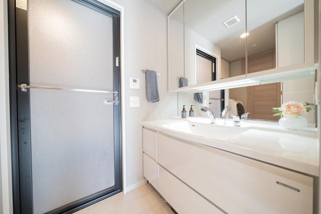 洗面台・洗面所  写真撮影日：2025-12-21