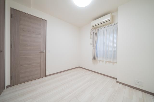 リビング以外の居室  写真撮影日：2025-12-21