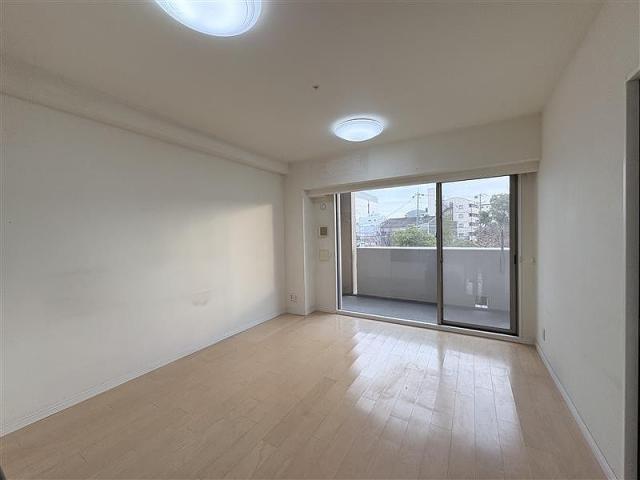 リビング  写真撮影日：2025-12-21