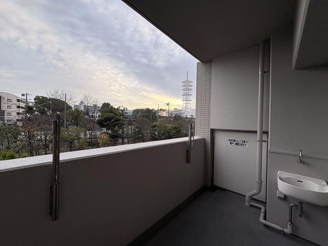 バルコニー  写真撮影日：2025-12-21