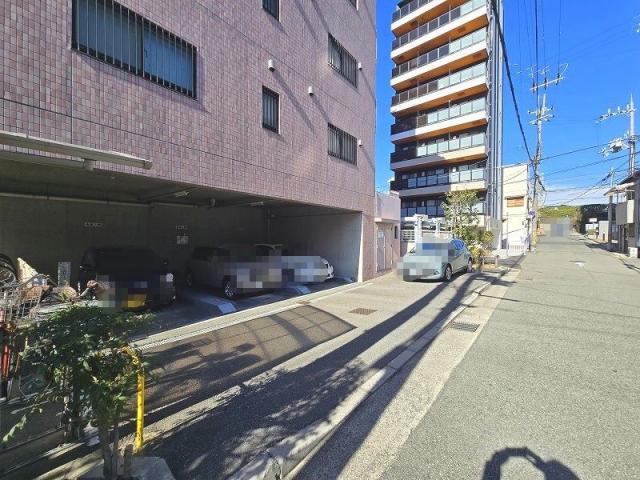 駐車場(共用設備)  写真撮影日：2026-01-15