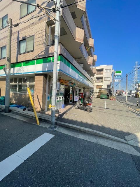 ファミリーマート 尼崎大庄西町店 350m 写真撮影日：2026-01-15